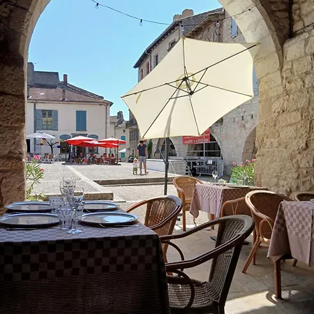 Au Coin Perdu Vandrerhjem *