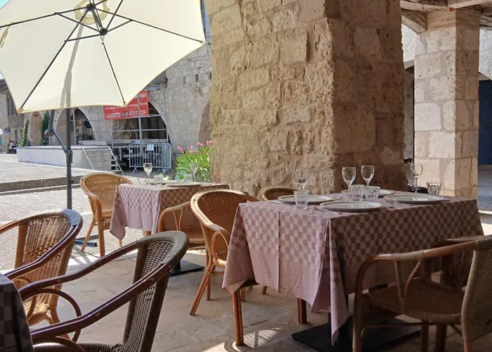 Au Coin Perdu Hostel